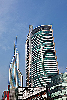 quay thu mb